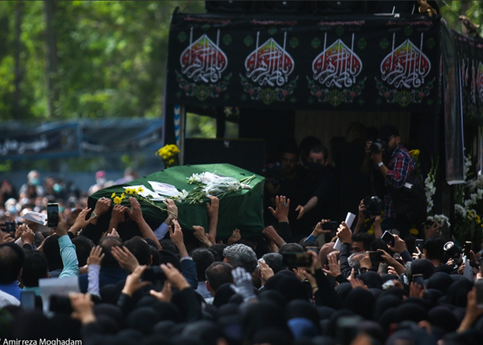تشييع جثمان آية الله السيد عبدالله فاطمي نيا في طهران