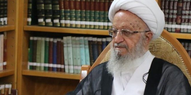 آية الله مكارم الشيرازي: الشعب الإيراني يقف خلف سماحة قائد الثورة الإسلامية