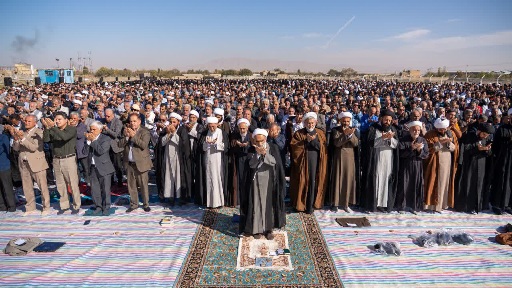 لقطات من إقامة “صلاة الاستسقاء” في مشهد المقدسة