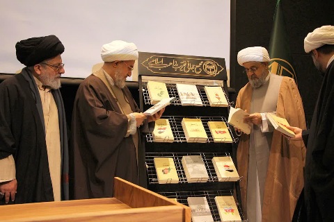 إزاحة الستار عن 12 إصداراً جديداً لمركز بحوث الدراسات التقريبية