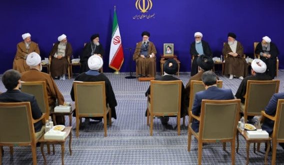 رسالة آية الله السيد الميلاني الداعمة للإمام الخميني (قده) بعد نفيه إلى تركيا وثيقة تاريخية