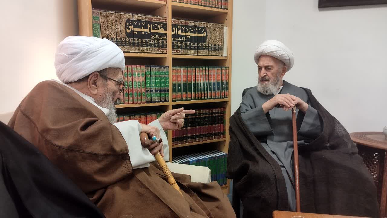 آية الله أشرفي الشاهرودي يلتقي المراجع العظام السبحاني، وجوادي الآملي، وشبيري الزنجاني