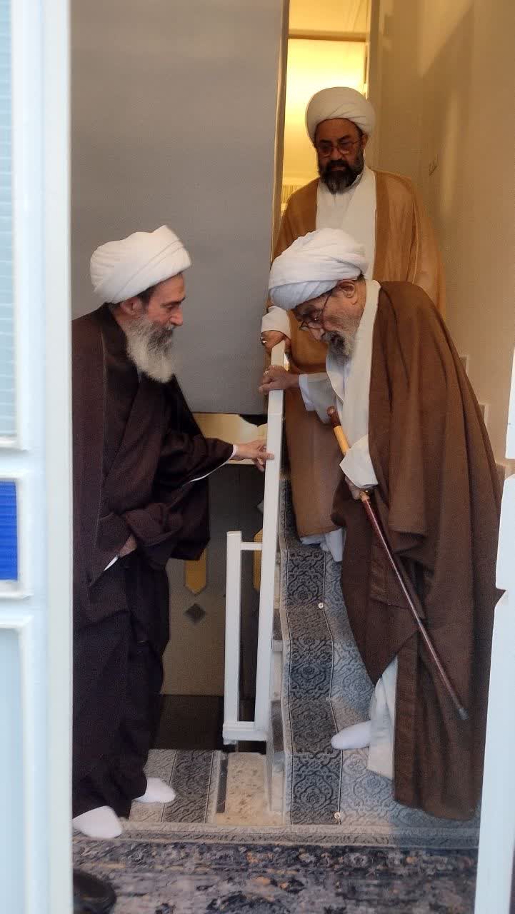 لقاء آية الله أشرفي الشاهرودي بحفيد الآخوند الخراساني في قم