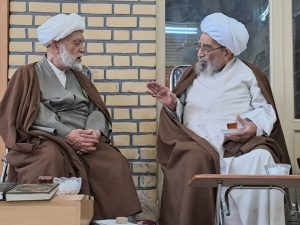 آية الله أشرفي الشاهرودي يلتقي بآية الله الشيخ مسلم داوري
