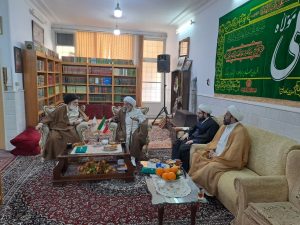 آية الله أشرفي الشاهرودي يلتقي بآية الله السيد مير تقي الحسيني الكركاني