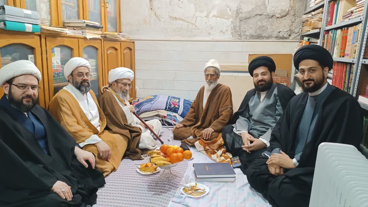 عيادة سماحة آية الله الشيخ مصطفى أشرفي الشاهرودي لسماحة آية الله السيد جعفر حجت كشفي